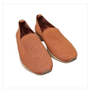NWOT Easy Spirit Salmon Slip On Espadrilles Sz 8M